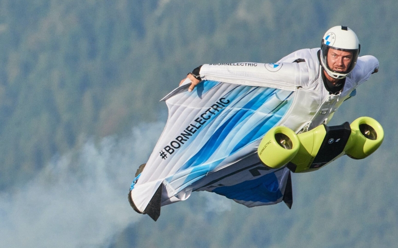 bmw-wingsuit