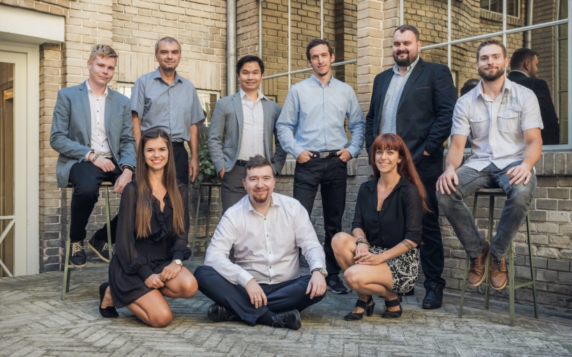 retailys-team-regular-min