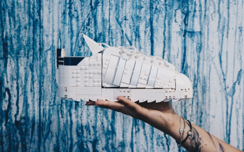 footshop-adidas-superstar-lego-2x