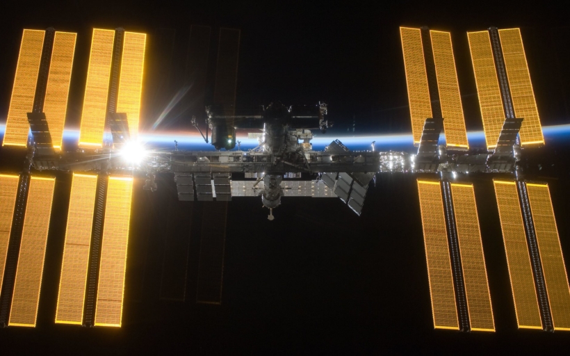 iss_15357921727_4634cdf718_4k-min