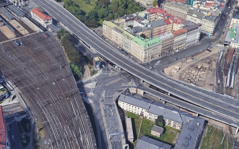 krizovatka-u-bulhara-boxed-min