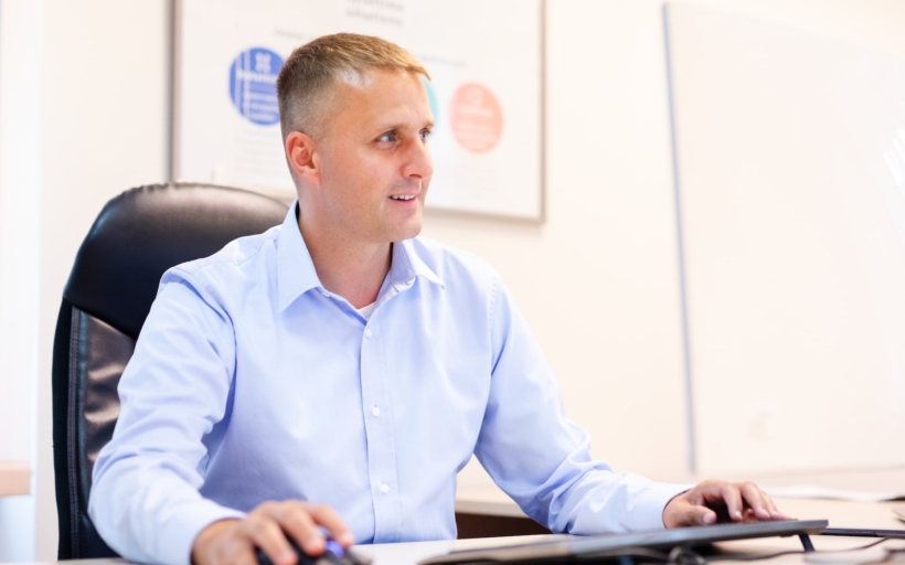 jan-hejny-hoteltime-boxed-min