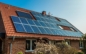 Firmy začínají nabízet vlastníkům fotovoltaických elektráren flexibilitu. Má zamezit přetokům do sítě v nevhodný čas