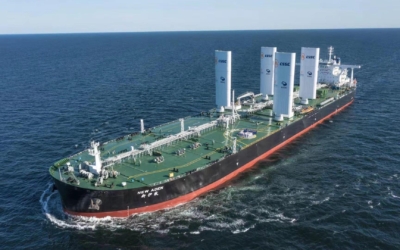 new-aden-ship-sails-1