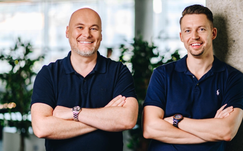 grip-studios-jakub-mikyska-a-jan-cabuk-boxed