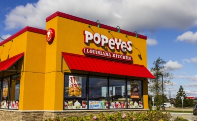 Anderson – Circa October 2016: Popeyes Louisiana Kitchen Fast Food Restaurant. Popeyes is known for its Cajun Style Fried Chicken III