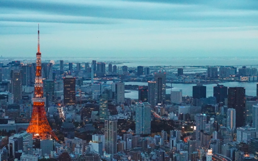 louie-martinez-unsplash