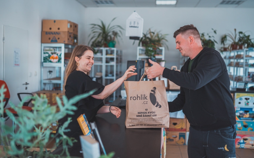 rohlik-knihobot