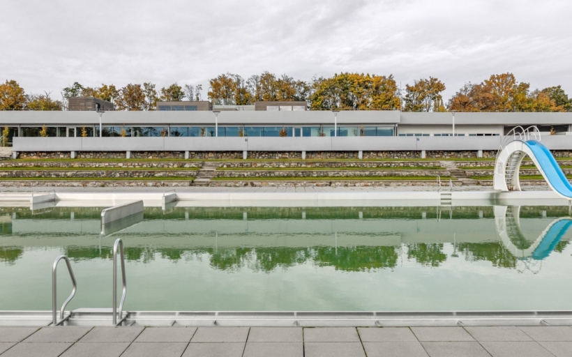 eda83f1e-86e2-4b4f-92a4-33d72c545bc8-full