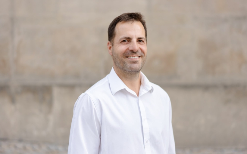 lentiamo_portrait_tomas_bartek_2-min