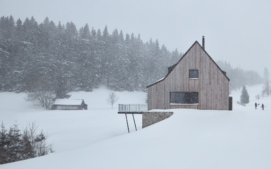 mars-architects-mala-upa-house-boysplaynice-05-min