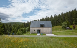 mars-architects-mala-upa-house-boysplaynice-12-min