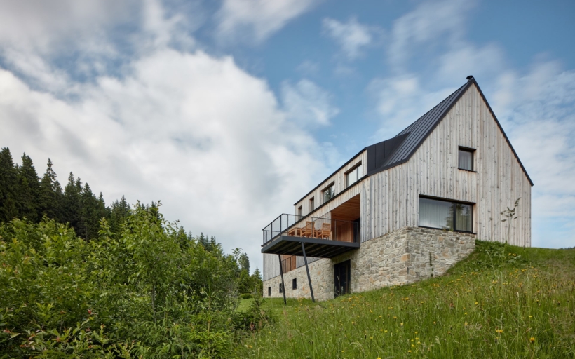 mars-architects-mala-upa-house-boysplaynice-14-min