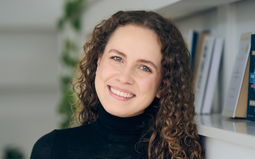 better-stack-veronika-boxed-min