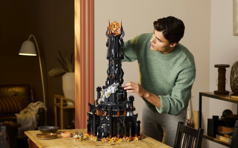 lego-barad-dur-pan-prstenu-sauron-boxed