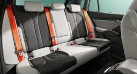 elroq_seats_rear-min