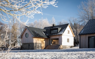 sumava-za-kulatym-oknem1