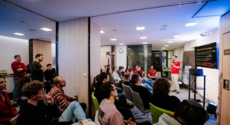 qeetup-60-ve-velke-velikosti