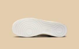 air-force-1-low-dirty-triple-white-4