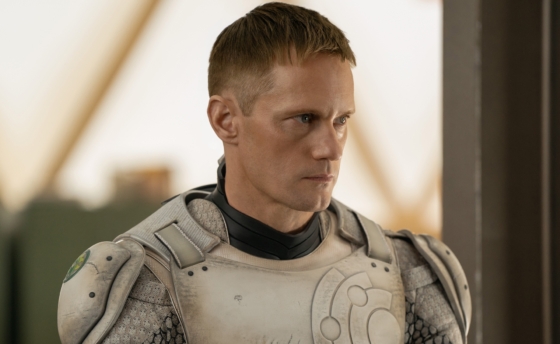 murderbot-apple-tv-skarsgard
