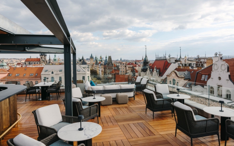 terrace-fairmont-golden-prague-1