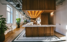 20250509-063333_0001-prochazka-partners-mews-min