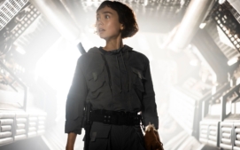 vetrelec-zeme-alien-earth-04