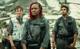 vetrelec-zeme-alien-earth-07