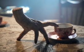 Wednesday. Thing in episode 201 of Wednesday. Cr. Helen Sloan/Netflix © 2025