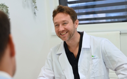 Plastický chirurg Jiří Bayer