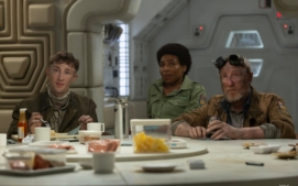 vetrelec-zeme-alien-earth-06