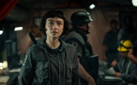 vetrelec-zeme-alien-earth-11