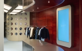 vespa-the-empty-space-3