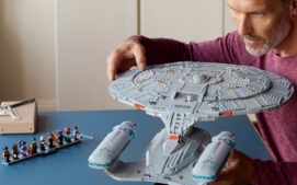 lego-star-trek-enterprise-11