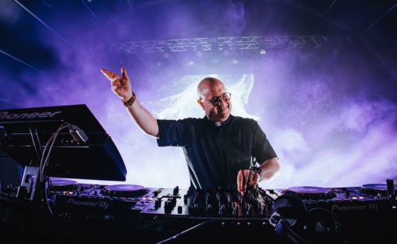 dj