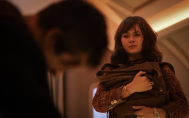 bezici-muz-running-man-glen-powell-28