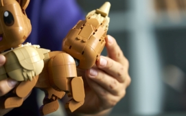 lego-pokemon-eevee-05