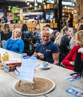 jirisilha-longevity-festival-kulaty-stul-6