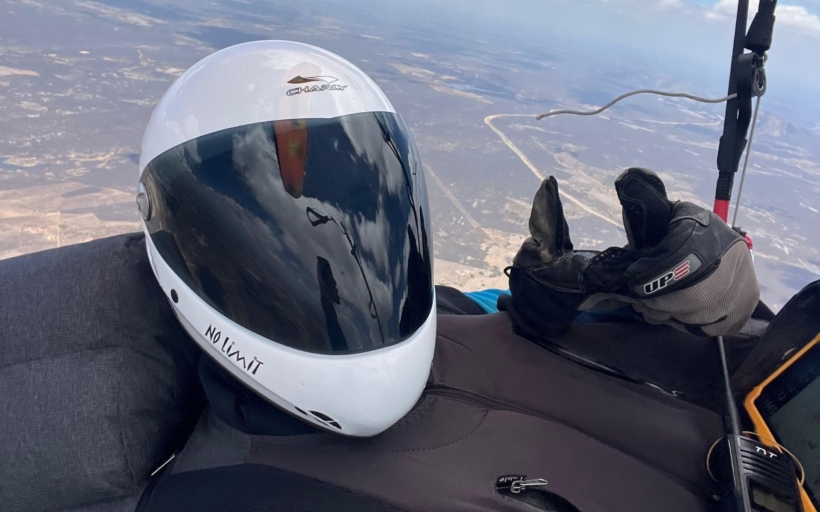 paraglidista-hugo-hadas