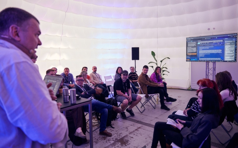 kysa-a-tyl-na-czechcrunch-future-1