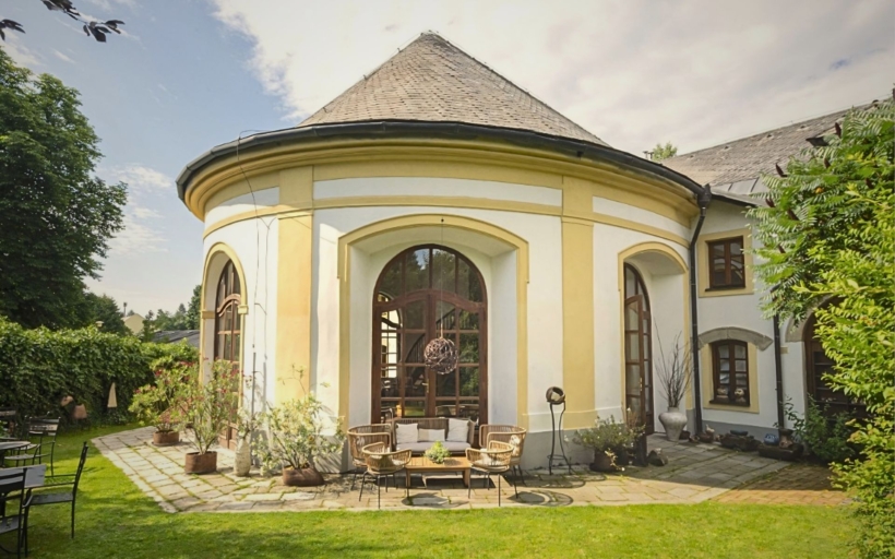 upscale-kaple