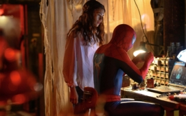 spider-man-zbrusu-novy-den-14-zendaya