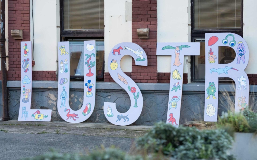 lustr13