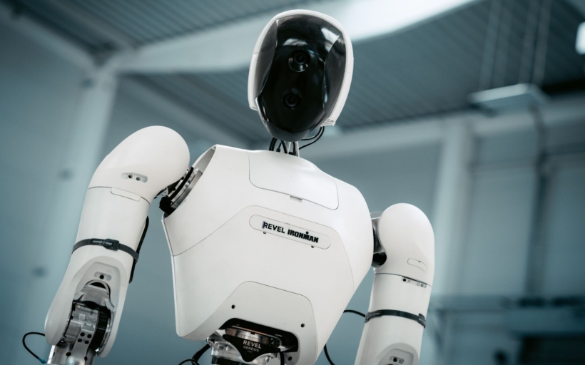 revel_robot