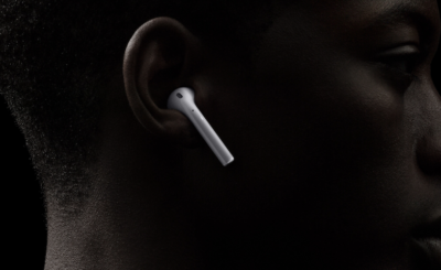 062518_airpods3