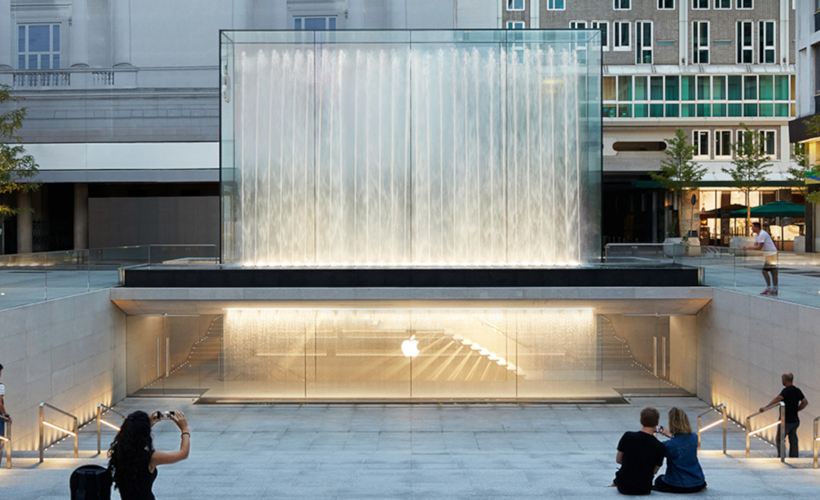 073118_APPLE-APPLESTORE_MP