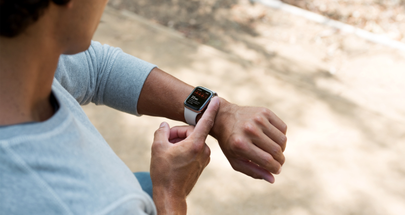 Apple-Watch-ECG-app-man-on-apple-watch-12062018